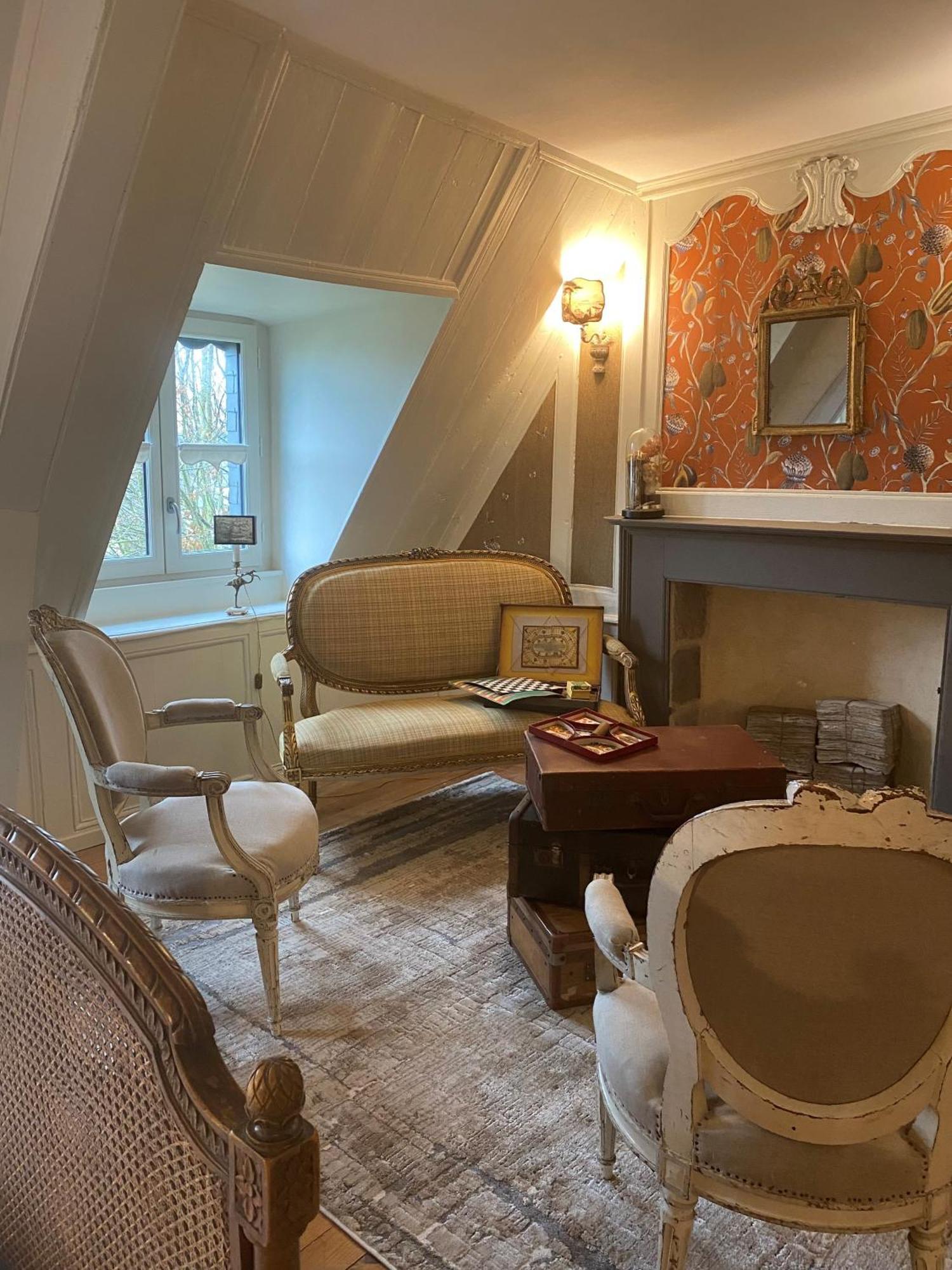 La Demeure Du Collectionneur Hotel Quintin Room photo